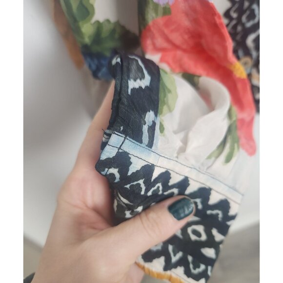 Farm Rio Women's Sz. XS Ivory Black Floral Blouse Classic Button up - Picture 5 of 8